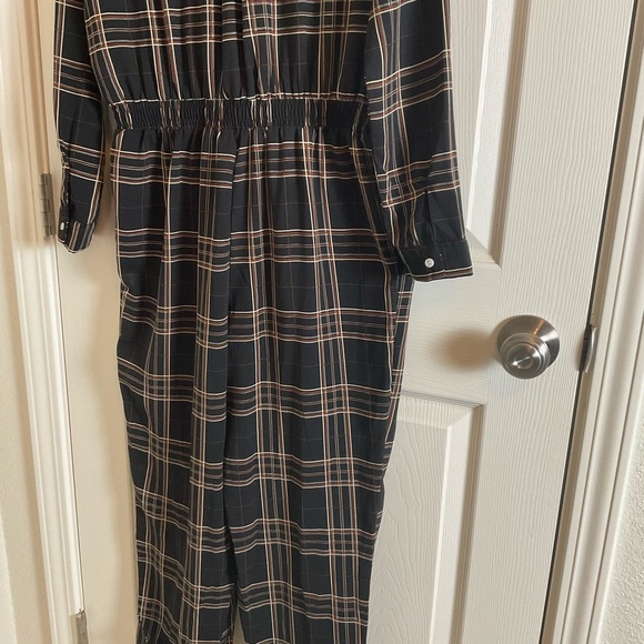 Forever21 women’s Plaid Black Jumpsuit size medium - Picture 6 of 8